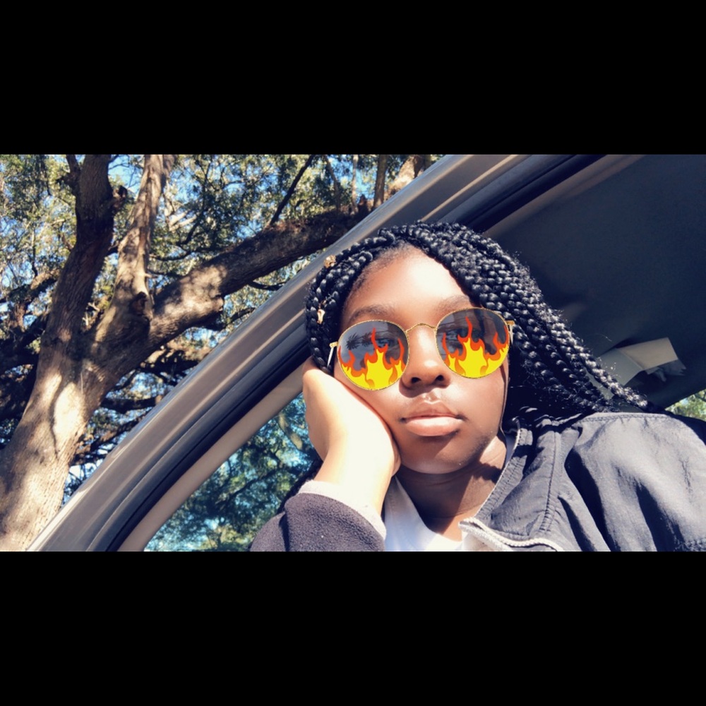Meet your Posher, Shania